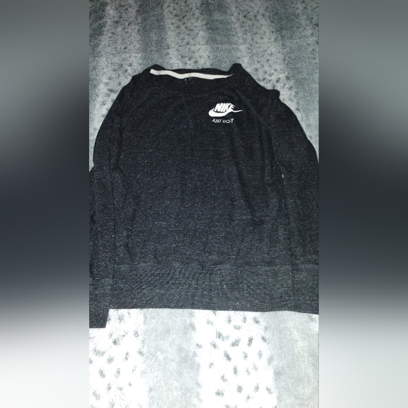 Nike womens small long sleeve shirt - Picture 1 of 1